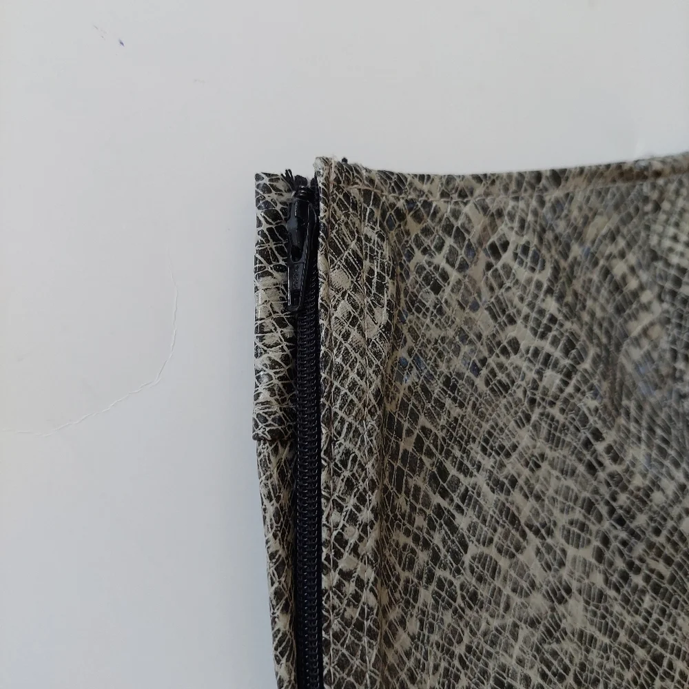 Xhiliration mini skirt NWOT